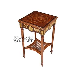 Table d'appoint carrée de luxe à deux niveaux avec incrustation florale en marqueterie et accents en laiton doré orné pour une décoration d'angle classique de la maison - Product Image 3