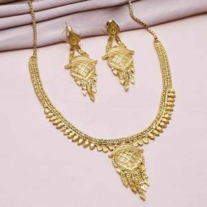 Venta al por mayor de diseño tradicional de joyería de moda Set 14K 18K 24K chapado en oro de latón caja de cadena de oro lleno de collares cortos - Product Image 2