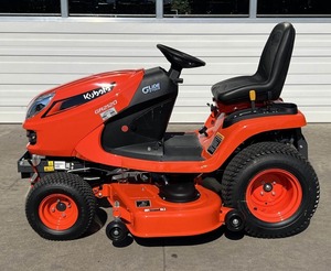 เครื่องตัดหญ้าแบบนั่งขับ Kubota GR2120 ปี 2026 – ประสิทธิภาพดีเซลขับเคลื่อนสี่ล้อ พร้อมการดูแลสนามหญ้าอย่างแม่นยำ - Product Image 1