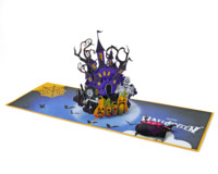 Carte de vœux 3D pop-up d'Halloween avec château hanté et citrouilles, design en papier de forme irrégulière