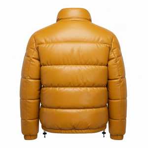 Elegante chaqueta aislante de cuero genuino de oveja, diseñada para clima frío, que ofrece calidez en capas y comodidad transpirable. - Product Image 4