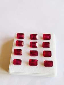 Natural hermoso vibrante rojo rubí calentado y tratado corte esmeralda 13 piezas AAA calidad AAA brillo IGI certificado para la fabricación de joyas - Product Image 5