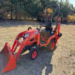 Compre Kubota BX23S Tractor de ruedas de calidad premium Entrega rápida Equipo agrícola nuevo y usado Motor Bomba de engranajes Caja de cambios - Product Image 4