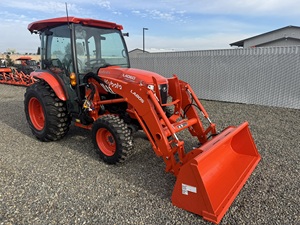 รถแทรกเตอร์รุ่น L4760 4WD 47 แรงม้า ปี 2024 พร้อมเกียร์ขับเคลื่อนแบบเกียร์ธรรมดา  พร้อมที่ตักและถัง  รับประกัน 2 ปี ใช้งานเพียง 191 ชั่วโมง - Product Image 1