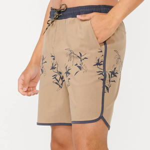 Shorts de bain personnalisés pour hommes, motif uni, logo imprimé sur le devant, séchage rapide, tissu en toile respirant et écologique - Product Image 6