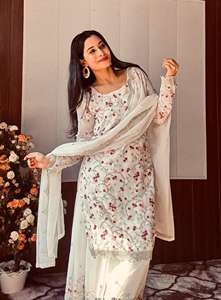 Pakistanais Salwar Kameez Vente en gros Magnifique robe prête à l'emploi Designs Dernier modèle Lourd Kurta Sharara Costume pour mariage Porter - Product Image 6
