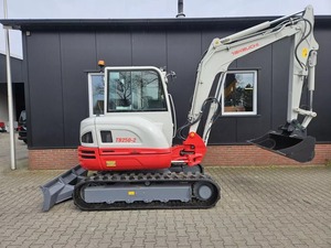รถขุดตีนตะขาบขนาดเล็ก Takeuchi TB250-2 มือสอง ประหยัดน้ำมัน - Product Image 2