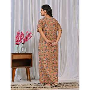 Vestido de dormir informal de algodón estampado a mano con estampado floral, camisón con botones, tejido suave para el verano, brunch o damas de honor. - Product Image 6