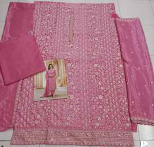 Design unique de fantaisie Salwar Kameez avec miroir et fond de palazzo élégant disponible aux prix de gros - Product Image 5