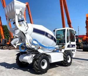 Camión Mezclador de Concreto Autocargable de Alta Eficiencia de 3.5m con Motor y Bomba, Mezcladora de Cemento Móvil Automática 4x4, Precio de Fábrica - Product Image 1