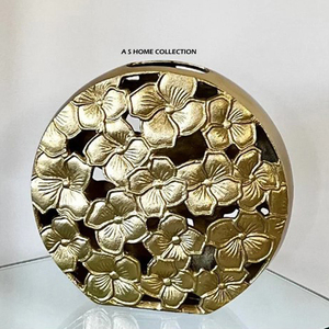 Florero de Metal Estilo Industrial con Textura Dorada Martillada, Decoración para Hogar y Comercios, Exhibición de Flores para Aniversario, Estilo Costero - Product Image 4