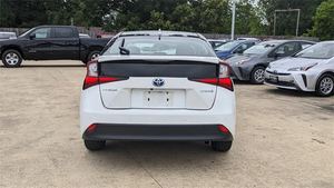 Toyota Prius LE FWD 2021 d'occasion, excellent état, prêt à être expédié - Product Image 4