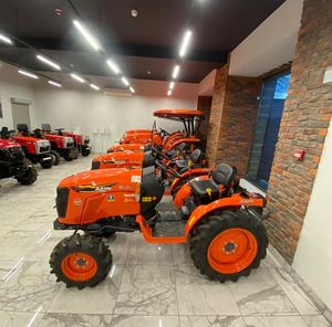 Kubota 4wd 4x4 LA526 Tractores Venta al por mayor Mejor precio en maquinaria agrícola Agricultura Tractores agrícolas para la venta. - Product Image 4