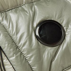 Veste polaire personnalisée de haute qualité pour hommes manteau d'hiver brillant capuche Streetwear promotionnel toile tissu fermeture éclair avant Logo inclus - Product Image 5