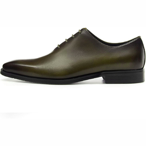 Chaussures en cuir vert de haute qualité pour hommes avec finition premium, semelle durable et design élégant pour le travail de bureau formel - Product Image 4