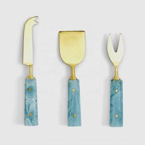 Épandeur de fromage poli et couteau à beurre manche carré en résine incroyable nouveau Design trancheuse à fromage pour la cuisine à domicile - Product Image 1