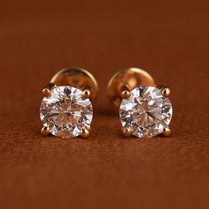 Boucles d'oreilles en diamant de laboratoire de coupe ronde luxueuse en or 14KT pour femmes avec de nouvelles boucles d'oreilles de conception personnalisée à la mode pour femmes - Product Image 1
