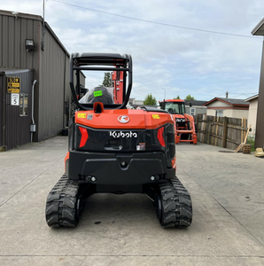 Mini-excavatrice sur chenilles Kubota U55-5 d'occasion, excavatrice compacte hydraulique pour travaux agricoles et de construction - Product Image 2