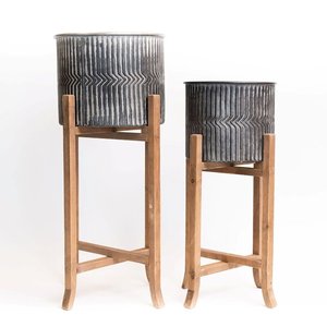 Maceta de Metal antiguo decorativa de latón AK con diseños de grabado con soporte de maceta de madera negra para suculentas de Hiedra inglesa - Product Image 5