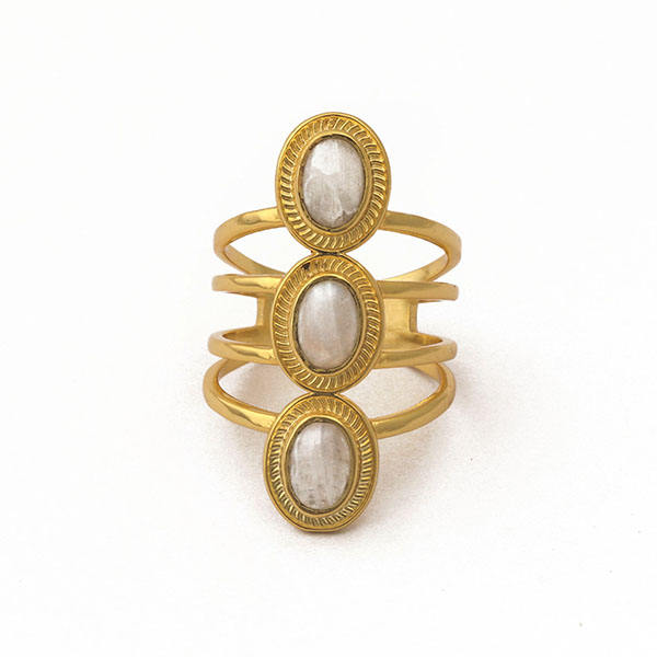 มูนสโตน