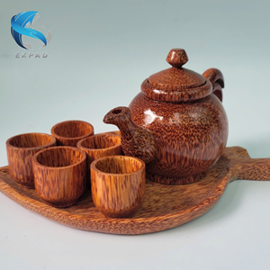 Tasse en bois de noix de coco Artisan pour la cuisine et le bar - Product Image 1