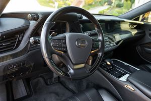 รถมือสอง LHD/RHD ปี 2019 เล็กซัส LS 500 - Product Image 3