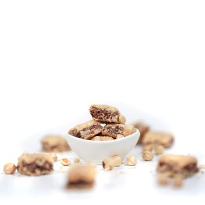 Delicias Turcas de Malvavisco Recubiertas de Chocolate con Avellanas en Caja con Forma de Cubo, Calidad Premium, Hecho en Turquía - Product Image 2