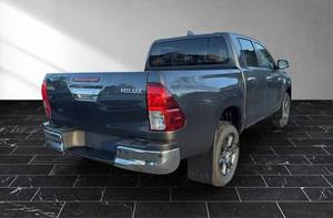 รถมือสอง ปี 2025 สีเทา ไฮลักซ์ พาวเวอร์-(150 แรงม้า) เครื่องยนต์ 4 สูบ 4x4 2 เพลา น้ำมันดีเซล ขับเคลื่อนสี่ล้อ เกียร์อัตโนมัติ พวงมาลัยซ้าย - Product Image 3