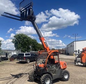 Tracteur de jardin télescopique JLG 3019 d'origine, 4 roues motrices, 75 CV, moteur et boîte de vitesses à engrenages, niveau de sécurité élevé - Product Image 6