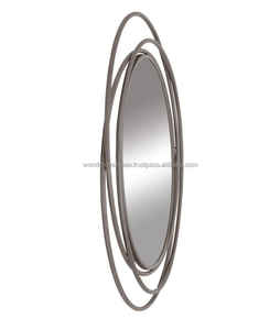 Espejo de pared de metal puro de forma redondeada de diseño antiguo para decoración de WONDER OVERSEAS - Product Image 5