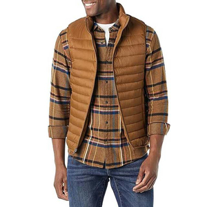 Vente en gros de vestes matelassées personnalisées Vêtements pour hommes Gilet sans manches Vestes de rue coupe-vent en polyester imperméable pour hommes - Product Image 1