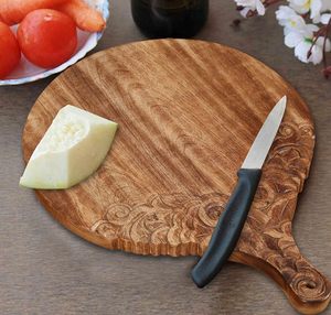 Nueva llegada Eco estilo redondo tallado madera de acacia tabla de cortar precio al por mayor bandeja de servicio mesa de comedor caja de embalaje uso de cocina - Product Image 3