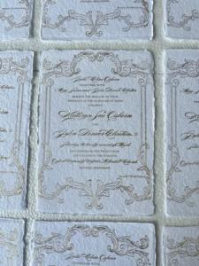 Cartes de mariage personnalisées avec bords estampillés en aluminium, idéales pour les papeteries de mariage et les concepteurs d'invitations de mariage - Product Image 6