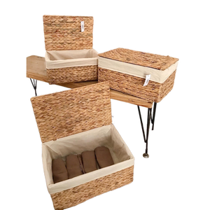 Sac de paille en rotin tissé à la main de source naturelle marron clair motif de fleurs haute qualité Vietnam décoration de la maison cadeau - Product Image 1