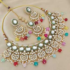Beau collier Kundan de haute qualité avec boucles d'oreilles et Maang Tikka pour femmes ensemble de bijoux traditionnels indiens dernière conception - Product Image 5