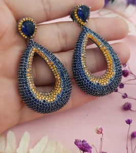 Boucles d'oreilles tendance pour femmes et filles, en laiton plaqué argent avec zircon, pour mariage, fiançailles, anniversaires et fêtes - Product Image 4
