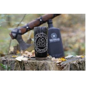 Verre à liqueur en corne sculpté à la main Koi buvant une tasse courte - Product Image 1