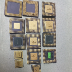 Déchets électroniques de qualité supérieure : CPU en céramique, broches de processeur, pour la récupération d'or. Lots en vrac pour l'exportation. - Product Image 1