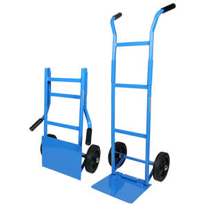 Poussette pliable pour bébé avec des fonctionnalités pratiques - Product Image 1