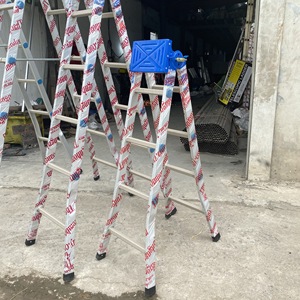 Modern Design Aluminum Alloy Self-Locking Hinge Convenient <b>Telescopic</b> Folding <b>Ladder</b> for Outdoor Indoor Staircase Supermarket - Product Image 3