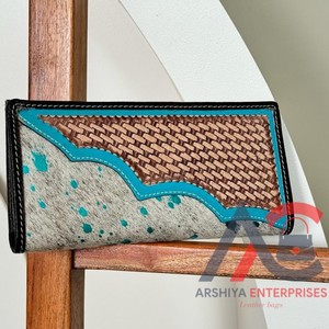 เคสโทรศัพท์หนังคลัทช์มือสไตล์ตะวันตกแกะสลักมือมีสไตล์สีเทอร์ควอยส์สี - Product Image 2