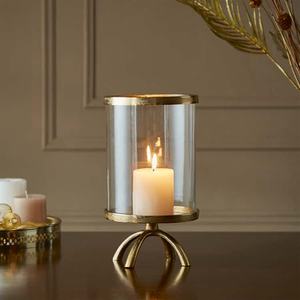 Último diseño de latón hecho de metal chapado en oro huracán/candelabro decorativo en venta al por mayor uso de decoración del hogar/Hotel - Product Image 6