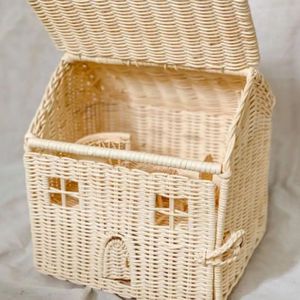 Juguete decorativo de casa de muñecas de ratán tejido a mano de alta calidad para niños, exhibición de sala de guardería o regalo Montessori - Product Image 4