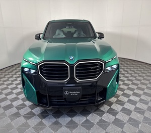 Très bien utilisé 2025 B--M--W XM AWD d'occasion - Product Image 1