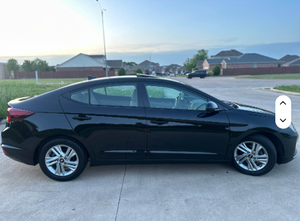 Vente rapide LHD/RHD 2023 Hyundai Elantra SEL HEV Berline 4 portes - Product Image 2