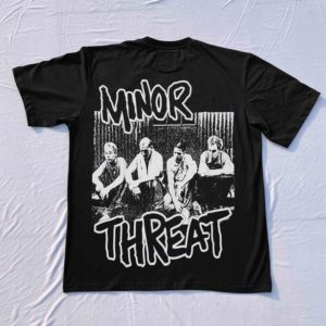 Camiseta Deportiva Ajustada de Cuello Redondo para Hombre, Estilo Hip Hop, con Logotipo Frontal, Tejido Cómodo - Product Image 1