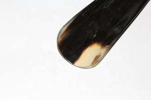 Calzador Unisex de Cuerno de Buey Natural, Pulido, con Técnica Náutica Grabada, Mango Largo Personalizado, el Mejor Regalo Personalizado - Product Image 2