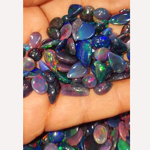 2117 pièces d'opale noire éthiopienne naturelle 10mm -19mm ovale poire Cabochon 3295 Cts Lot Iroc ventes qualité opale gemme cabine US $2108 - Product Image 1