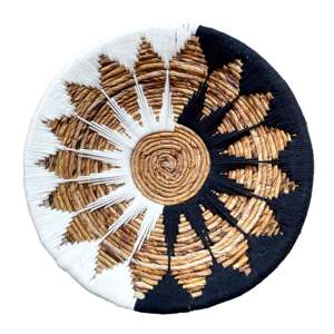 Decoración de Pared Mayden - Product Image 1