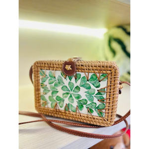 BOLSO DE RATÁN HECHO A MANO CON INCORPORACIÓN DE NÁCAR - Product Image 5